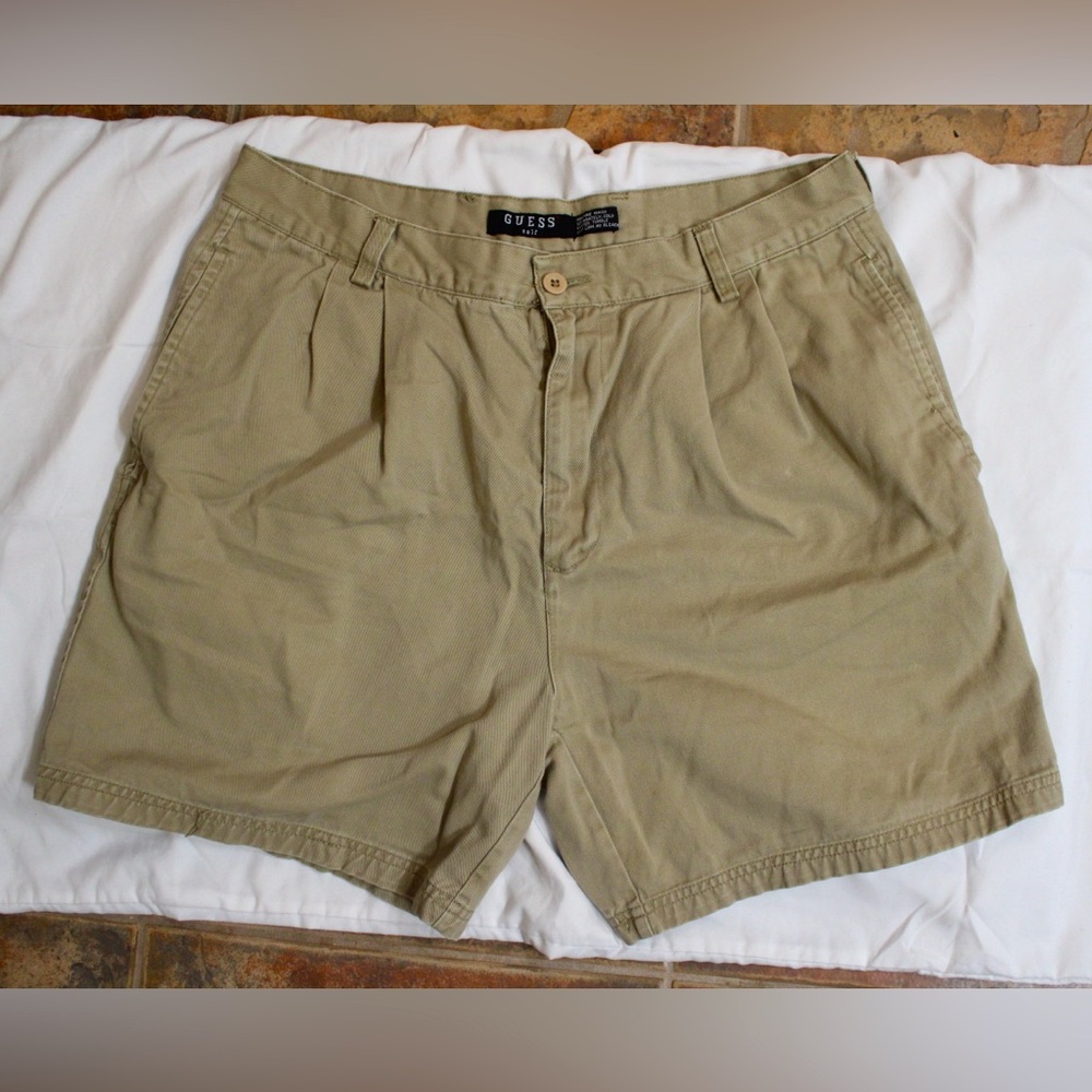 Guess Mens golf shorts pleated tan khaki size 34
